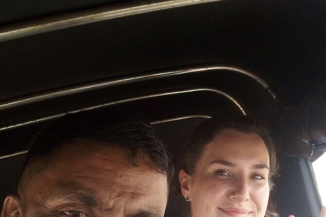 Colombo Tuk Tuk city tour with friendly Tuk driver(All inclusive) - Tea and gems (plus Laksala): cultural shopping stops that can be useful