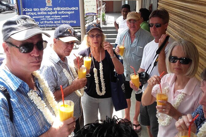 Colombo TUK TUK CITY Tours -Sightseeing Entry Fees - Pettah market time and the floating market moment