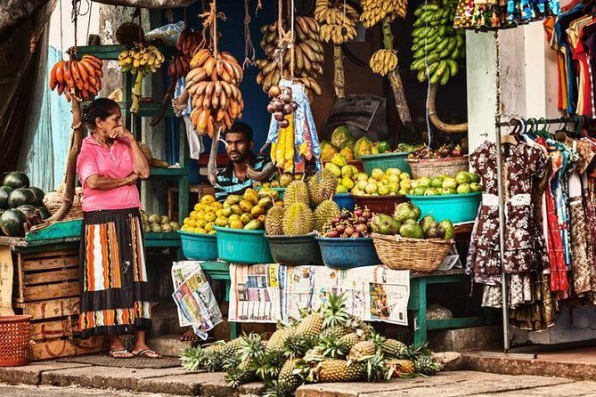 Colombo Walking Tour with Ajeet De Soyza - Dutch Hospital and the Fort streets: Colombo’s colonial backbone