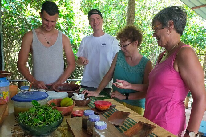 cooking lesson - Who should book this cooking class (and who might not)