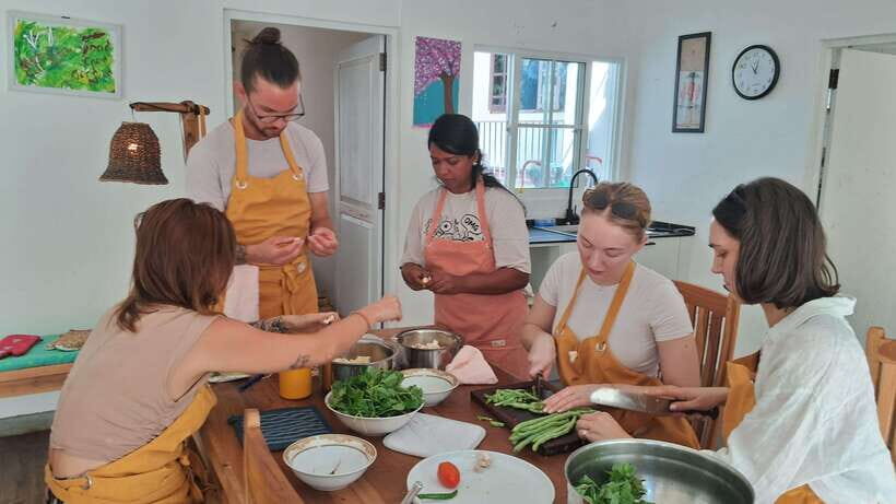 Cooking with Arun & Tamil Family - Why this Sri Lankan cooking class feels like a real home moment