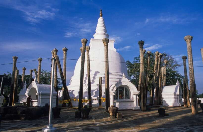 Dambulla: Anuradhapura and Mihintale Day Tour - Anuradhapura in 2 Hours: Ruins, Monastic Buildings, Ponds, and the Big Names