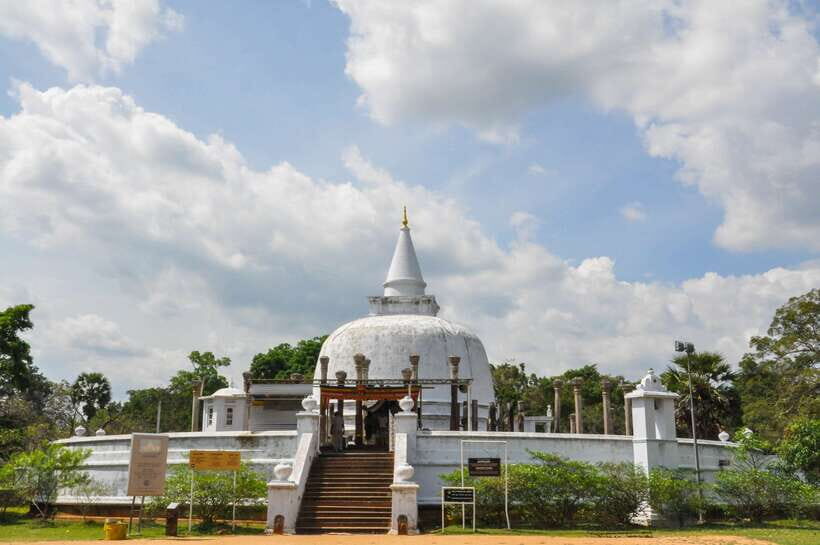 Dambulla: Anuradhapura and Mihintale Day Tour - Jetavanarama and Sri Maha Bodhi: Why These Stops Are Such Good Use of Time