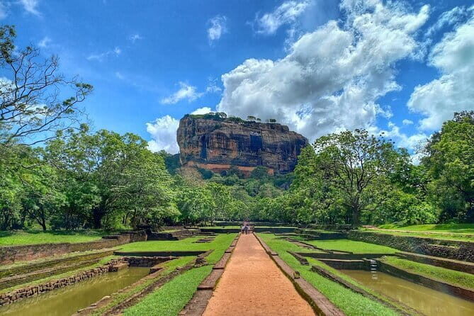 Day Tour Kandy to Sigiriya with Dambulla Cave Temple Excursion - Kandy to Sigiriya in one day: timing, transport, and how it feels
