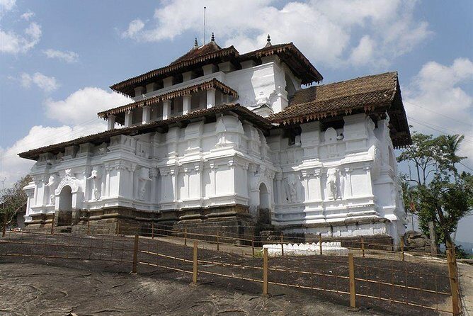Day Tour to Polannaruwa from Kandy by Lux Tours Lanka - Why Polonnaruwa Works So Well From Kandy
