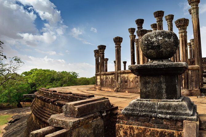 Day tour to Sigiriya,Dambulla & Polannaruwa (3 word heritage places) from Kandy - Comfort checklist for temples, rock stairs, and long-distance AC rides