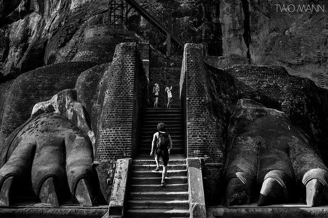 Day Trip To Sigiriya & Dambulla Temple with Free Sri Lankan Lunch - Lunch at noon: Sri Lankan food, but confirm what’s actually covered