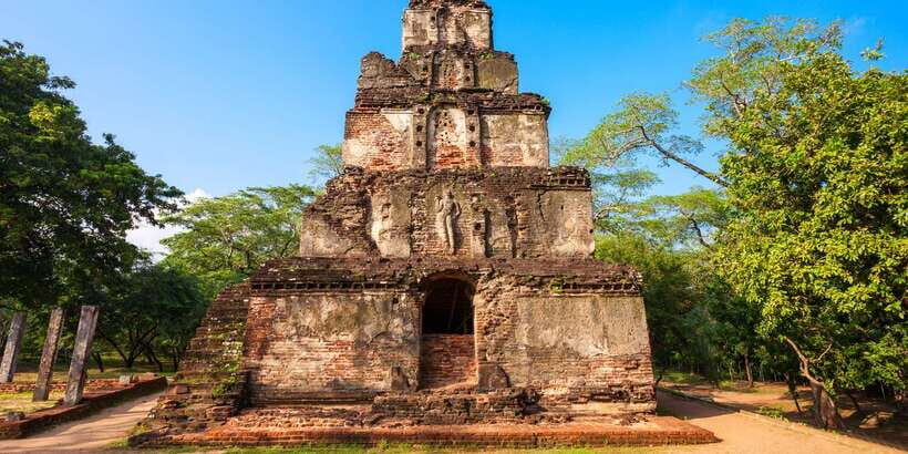 Day Trip to the Ancient Capital of Polonnaruwa From Colombo - Demala Maha Seya: another temple stop with a different feel