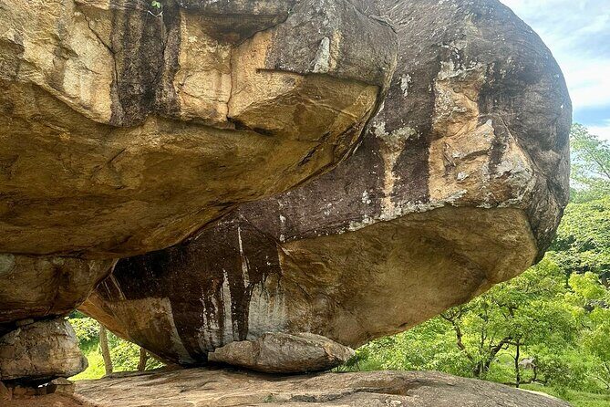 Delve Into Ancient Anuradhapura with Optional Visit to Mihintale - Ruwanwelisaya stupa: the big center you measure everything against