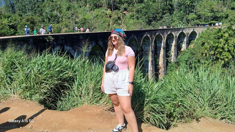 Ella: 9 Arches Bridge, Little Adam's Peak, Tea Factory - Should you book this Ella tour?