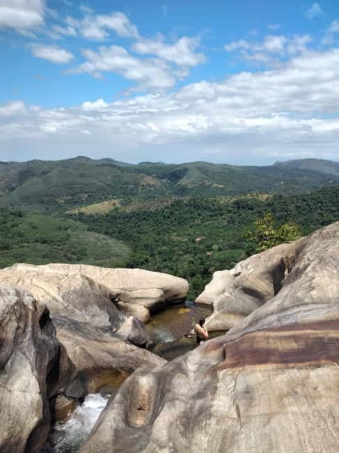 Ella: All-Inclusive Diyaluma and Ravana Waterfalls Day Tour - Ravana Falls (25 meters): mist, photos, and an easier first hit
