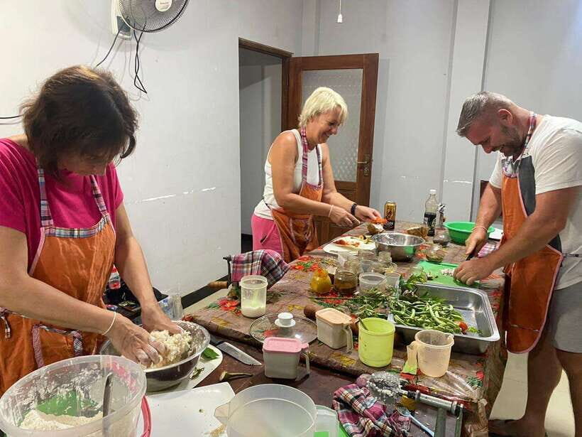 Ella: Sri Lankan Authentic Cooking expirience - The end meal: eating what you cooked in the same sitting