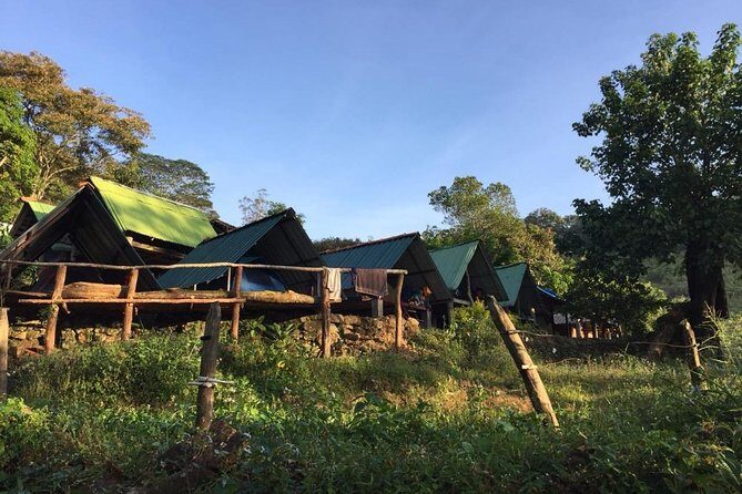 Exclusive knuckles Camping Tour from kandy - Waterfall picnic lunch: the stop that turns a trek into a day out