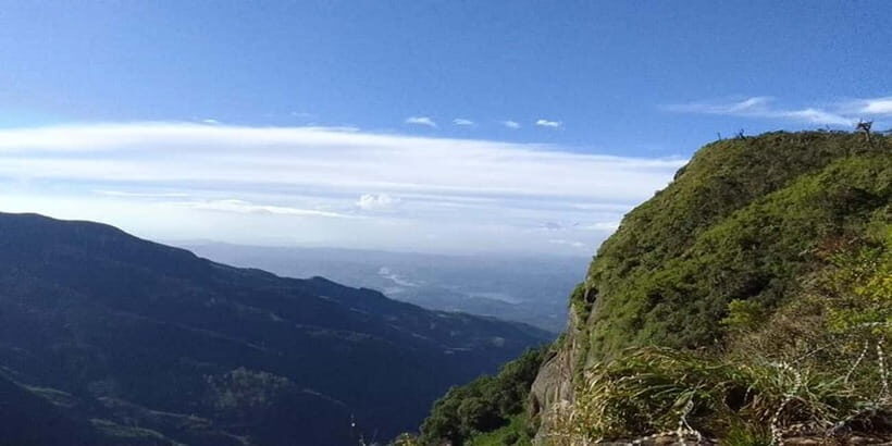 Exclusive: Private Horton Plains, Tea Plucking tour & Lunch - Nuwara Eliya lunch: recharge with traditional Sri Lankan food