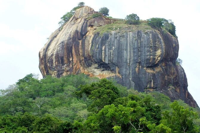 Explore Sri Lanka with Prasanna Sampath - Comfort tips for long drives and family-friendly timing