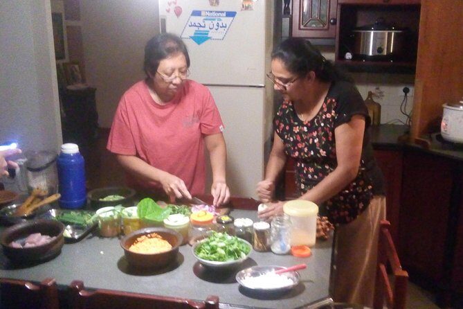 Flavours of Sri Lanka - Start in the home garden: choosing herbs and vegetables