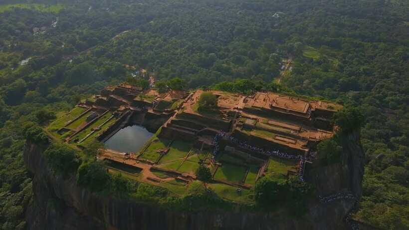 From Colombo: All Inclusive Sigiriya, Dambulla &Village Tour - Dambulla Cave Temple: five caves, 2,000+ square meters of murals