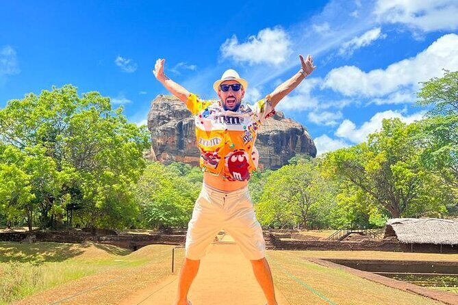 From Colombo: Sigiriya and Dambulla Day Trip and Safari - Dambulla Cave Temple: 249 steps and big Buddha energy