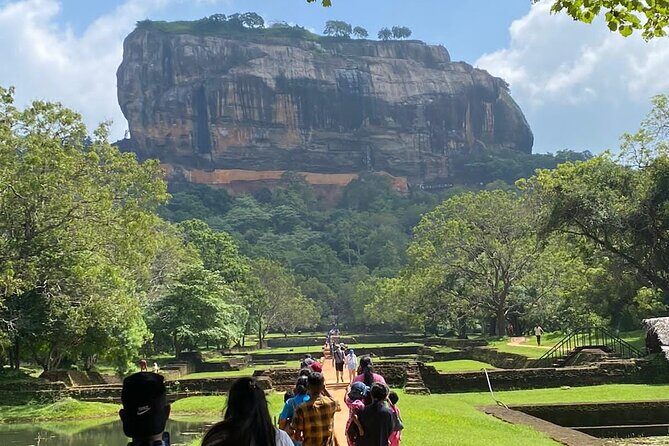 From Colombo to Sigiriya Fortress, Dambulla & Minneriya Safari - Quick Booking Notes You Shouldn’t Ignore