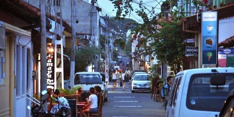 From Colombo: Virgin White Tea and Galle City Tour - Galle Fort Walk: 17th-Century Dutch Streets, Ramparts, Churches, and Lighthouse Views