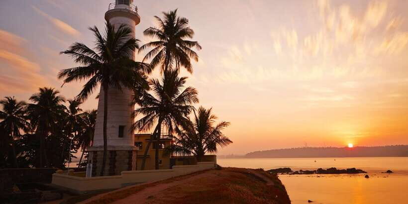 From Colombo: Virgin White Tea and Galle City Tour - Ahangama Stop: A Quick Coast Break With Photo Time