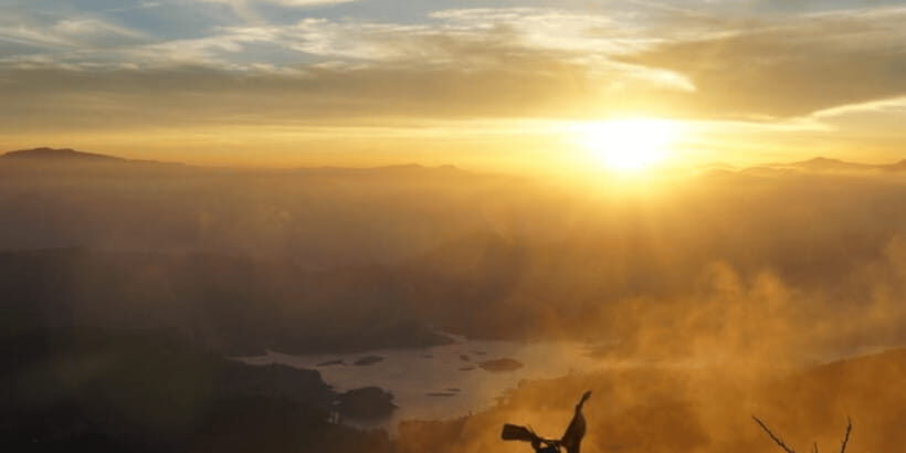 From Kandy: Adams Peak Guided hike via Peak Wilderness - The night pickup to Nallathanniya trail head: comfort first