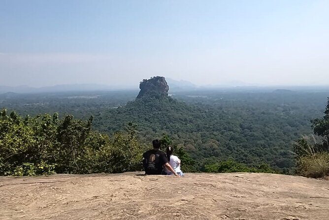 From Kandy: Private Sigiriya & Minneriya Elephant Safari Day Tour - Pidurangala vs Sigiriya: choosing your rock view