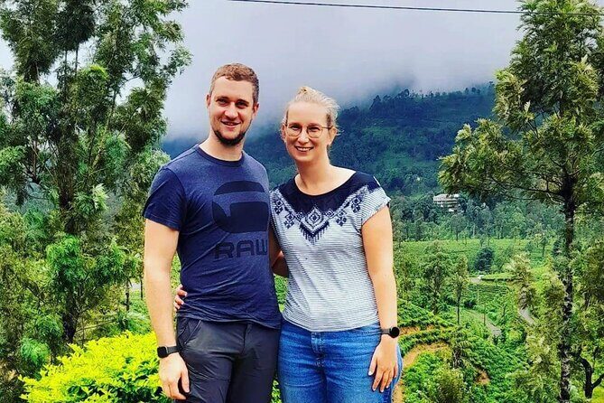 From Kandy to Nuwara Eliya Day Tour - Ramboda Waterfall: an easy hour with big vertical drama