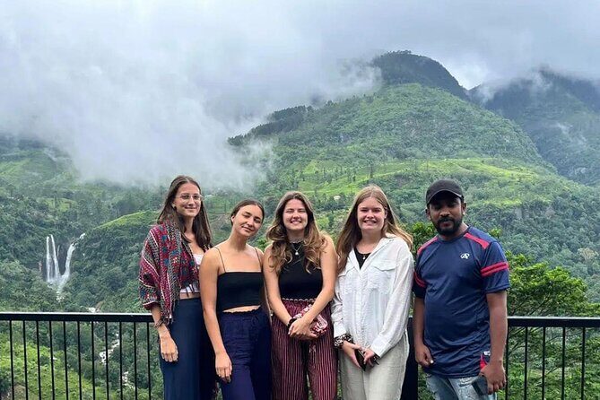 From Kandy to Nuwara Eliya Day Tour - Exploring Nuwara Eliya: the Little England feel, minus the rushing