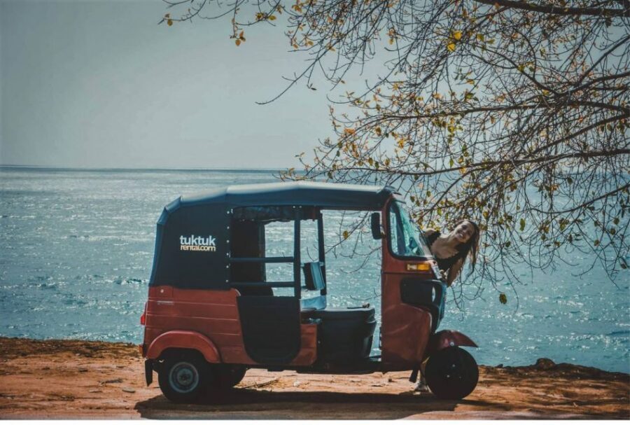From Negombo: City Tour & Fishing Village Tour by Tuk-Tuk - Angurukaramulla Temple: Dragon’s Mouth Entrance and a Mossy Library Ruin