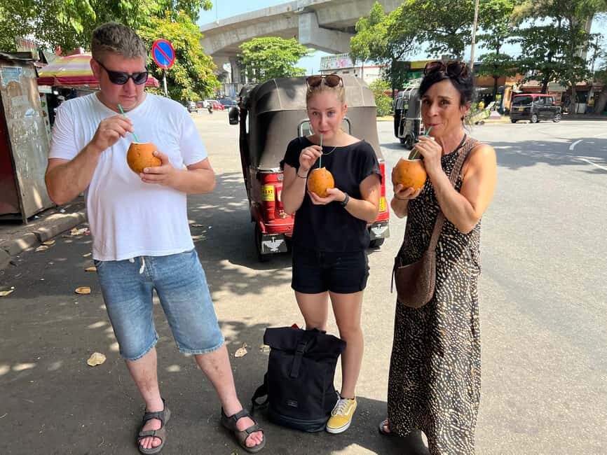 From Negombo: Colombo City Tour by Tuk Tuk with Hotel Pickup - Colombo Fort and Pettah Market: colonial lines meet street life