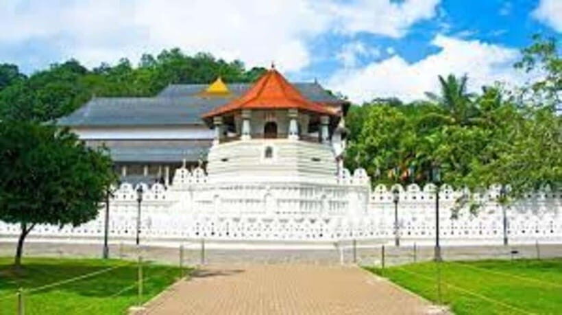 From Negombo : Pinnawala & Tea Factory & Kandy Full Day Trip - Kadugannawa Railway Museum and the short culture breaks