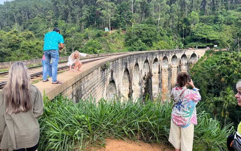 From Nuwara Eliya: Ella City Tour with Little Adam's Peak - Ella City lunch and tea factory: local food and a real tea education