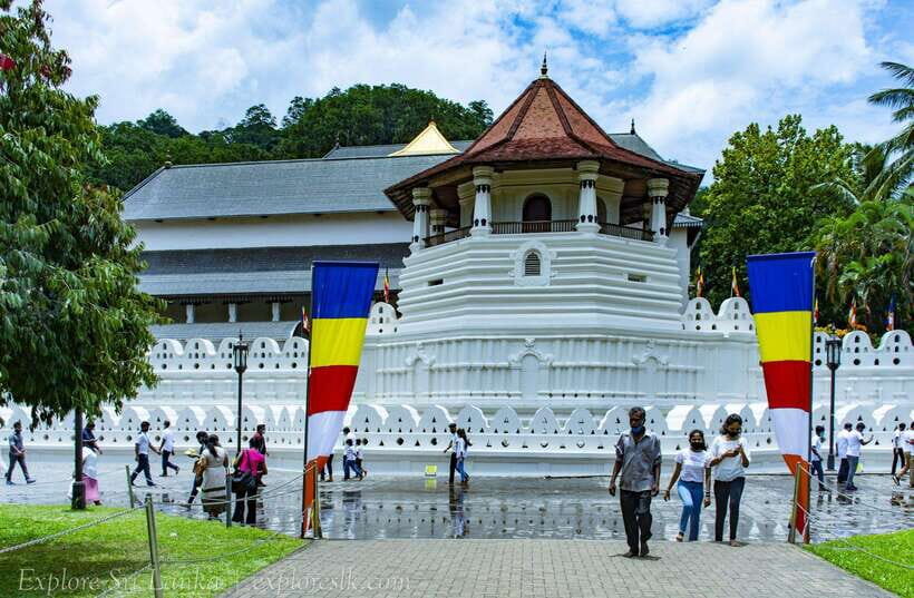 From Nuwara Eliya To Kandy Drop Tour - Temple etiquette you’ll need to follow