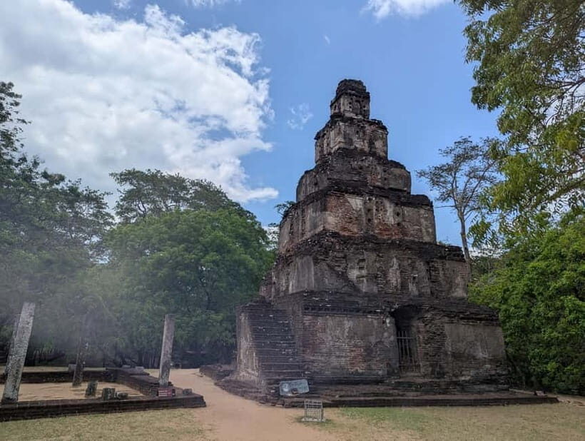 From Sigiriya:Polonnaruwa Day Tour with Farmers lunch - Who This Tour Fits Best