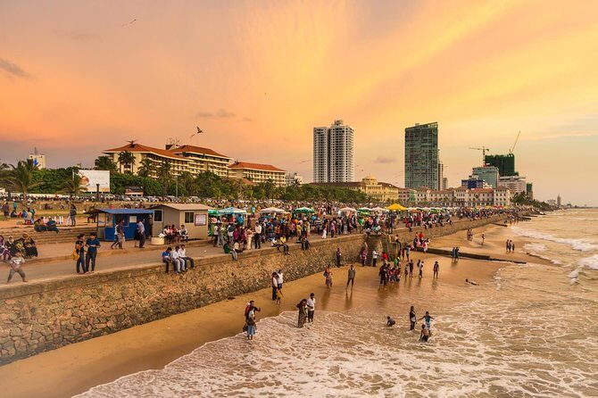 Full Day Colombo City Tour - Temple stop: Gangarama Seema Malaka & Temple, plus park time