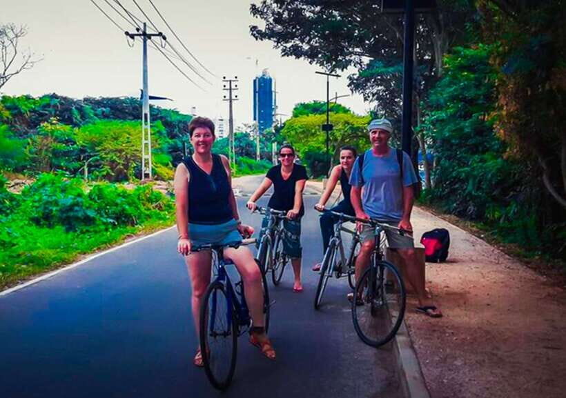 Galle: All Inclusive City & Fort Guided Cycling tour - Why Two Wheels Are the Smart Way to See Galle