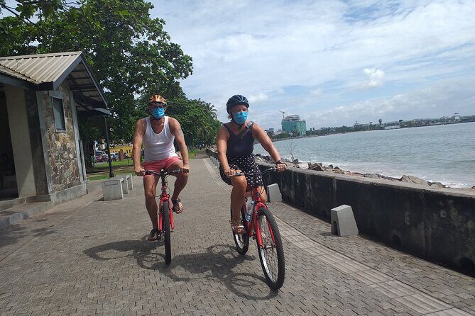 Galle Fort and City Cycling Tour - Choice of E-Bike or Manual - Galle Lighthouse (1939) and why the sea views aren’t just pretty