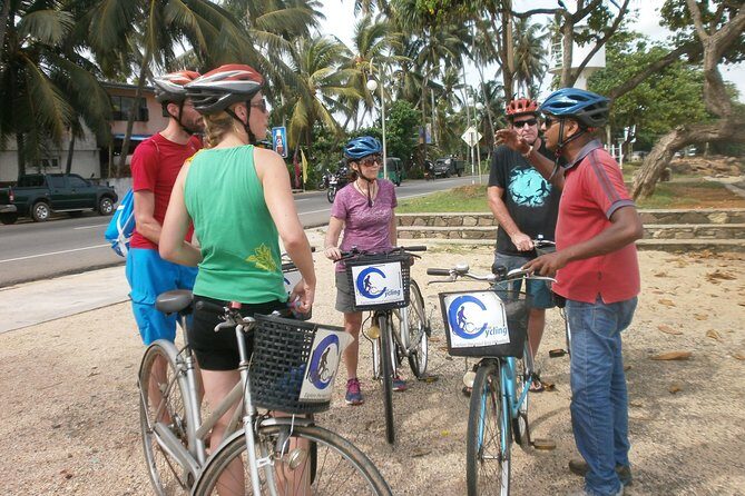 Galle Fort and City Cycling Tour - Choice of E-Bike or Manual - E-bike vs manual: the retro bike training and safety gear