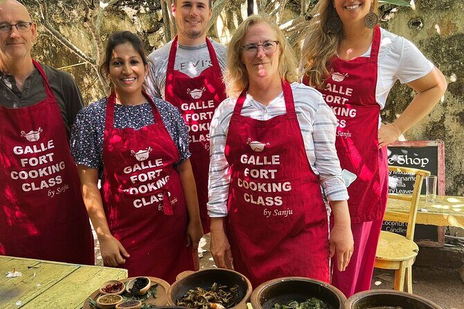 Galle Fort cooking class - The 90-minute rhythm: demo, hands-on prep, then curry stations