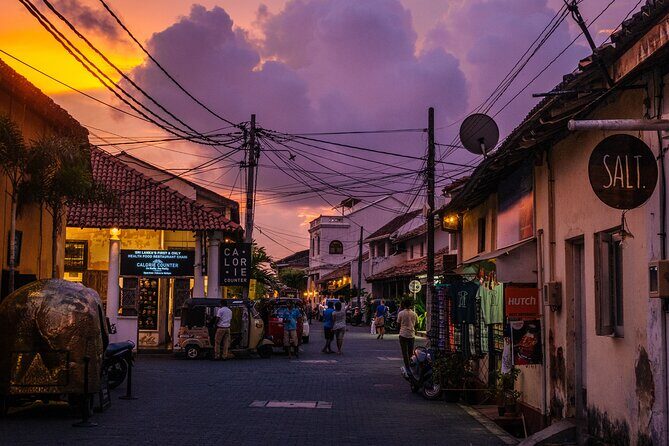 Galle Fort Walk with a Local - The ramparts walk and Galle Lighthouse views