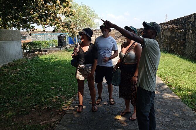 Galle Fort Walking Tour with a local guide - Pacing, group size, and how to get the best experience