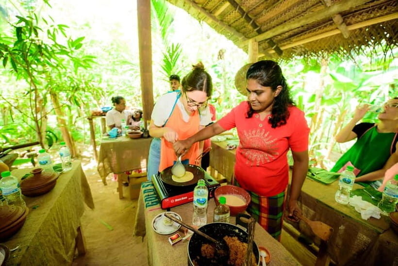 Galle: Sri Lankan Cuisine Cooking Experience - Eating on a Banana Leaf: The Meal Is Part of the Lesson