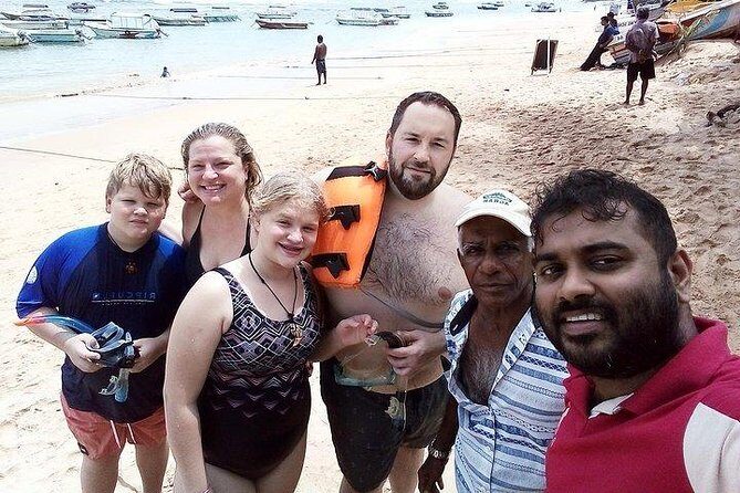 Glass Bottom Boat Tour and Snorkeling Hikkaduwa - How This Private Hikkaduwa Trip Really Works (2 Hours Total)