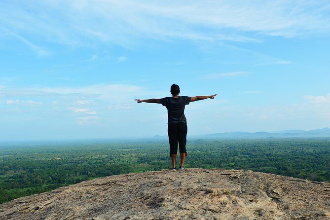 Guided Hike & Picnic with an Amazing View on Pidurangala Rock - The weather reality: why conditions matter here