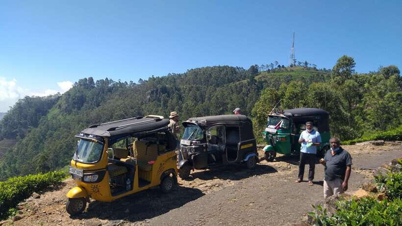 Haputale:Glorious Tuk Tuk Ride to Lipton'sSeat & Tea Factory - Dambatenne Tea Factory: From Leaves to Graded Tea