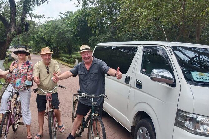 Highly recommended multi day tour in Sri Lanka - Highlands day: Hakgala, Lovers Leap, and tea tasting at Labookellie