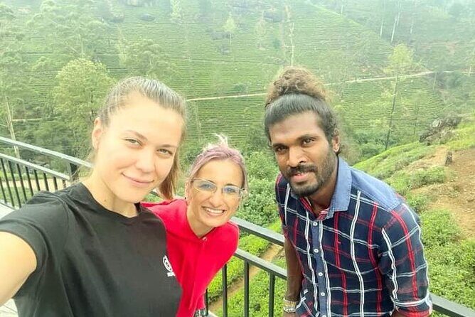 Horton Plains National park in Nuwara eliya - Entering Horton Plains: viewpoints, breathing room, and bird-watching chances