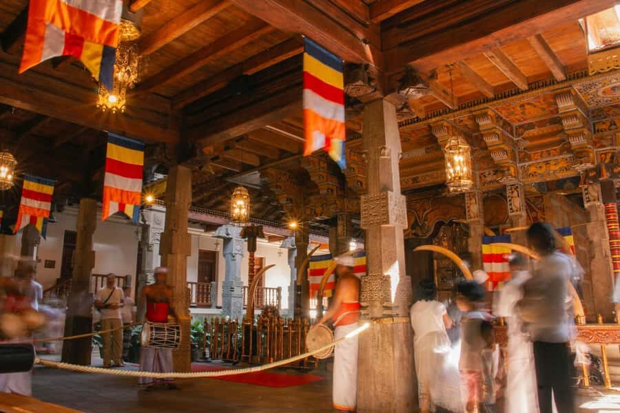Kandy: 4-Day Sri Lanka Full Circle Private Tour To Colombo - Hotels and Driving: How Comfort Fits the Pace