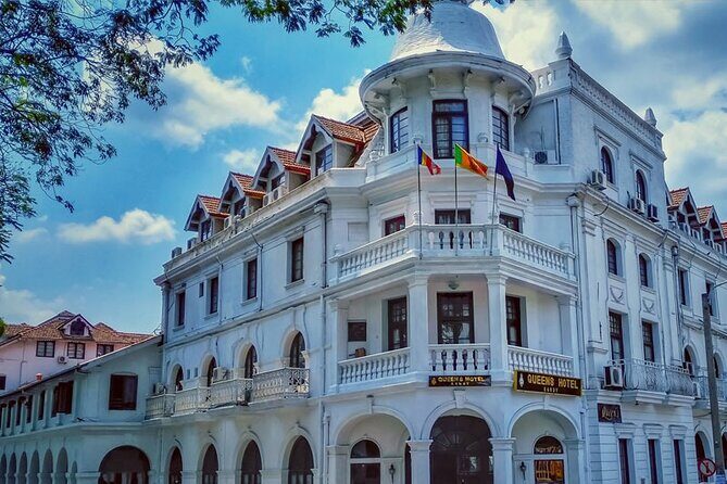 Kandy City Sightseeing and Ambuluwawa Tower by Tuk Tuk Tour - Ambuluwawa Tower: the views are worth the climb